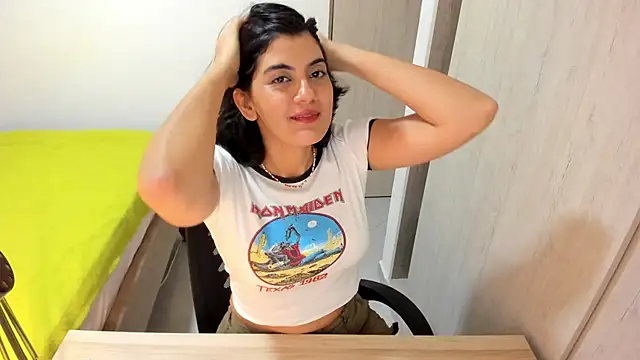 misstoya online show from 1, 4, 2026