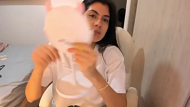 misstoya online show from 20, 9, 2025