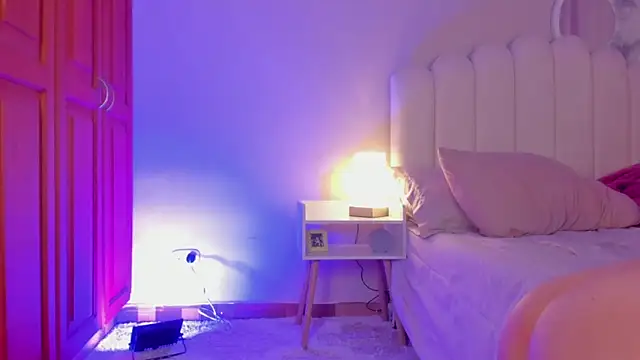 martinaaricci online show from 30, 10, 2025