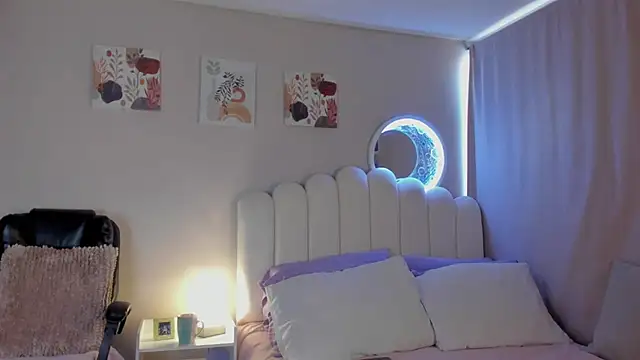 martinaaricci online show from 7, 11, 2025