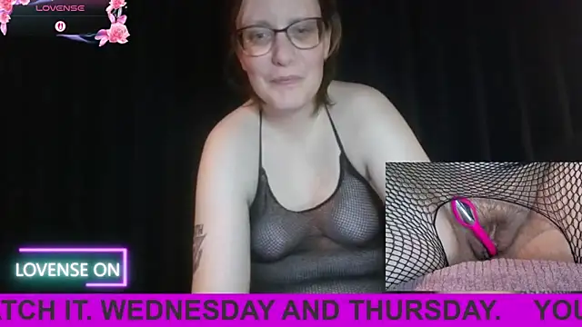 PernillaGirl online show from 24, 9, 2025