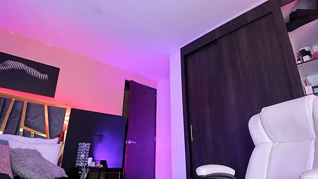 ChloeConnorr online show from 15, 11, 2025