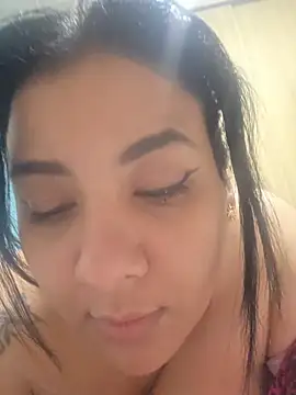 Snapshot of bigboobsrose1 chatting on 7, 6, 2026 bigboobsrose1 online show from 7, 6, 2026