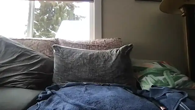 cliveokanagan24 online show from 2, 12, 2025