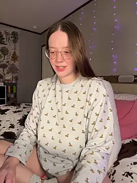 Sweetdee222x online show from 10, 11, 2025