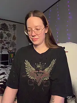 Snapshot of Sweetdee222x chatting on 13, 2, 2026 Sweetdee222x online show from 13, 2, 2026