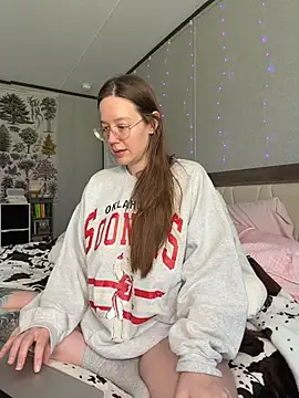 Sweetdee222x online show from 10, 7, 2026