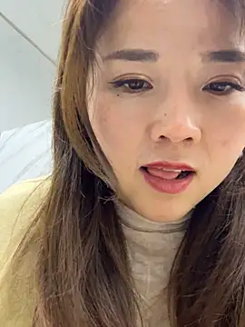 Efangfang online show from 27, 2, 2025