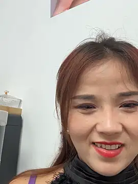 Efangfang online show from 15, 9, 2025