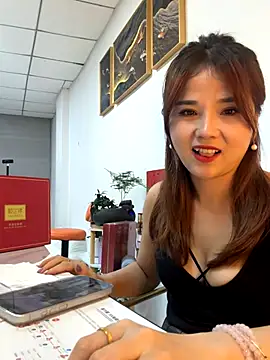 Efangfang online show from 30, 10, 2025