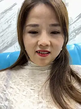 Efangfang online show from 26, 2, 2025