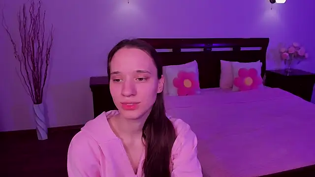 StaceySunny online show from 4, 4, 2026