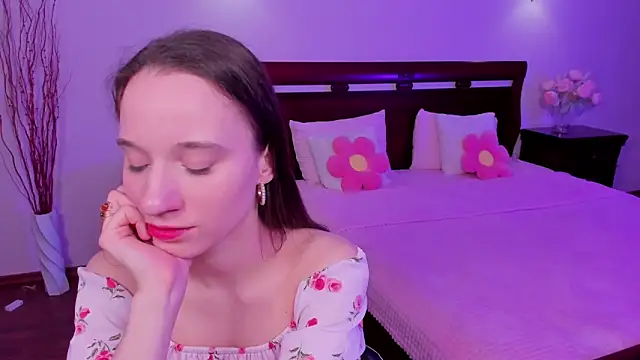 StaceySunny online show from 8, 3, 2026