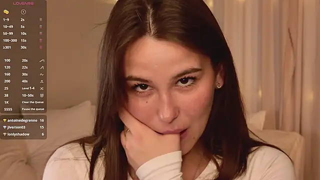 EmiliaDreams online show from 1, 6, 2026
