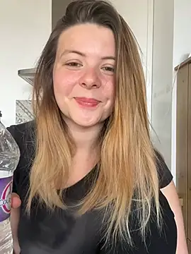 Snapshot of Nina_blain chatting on 21, 3, 2026 Nina blain online show from 21, 3, 2026