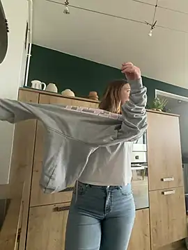 Snapshot of Nina_blain chatting on 13, 2, 2026 Nina blain online show from 13, 2, 2026