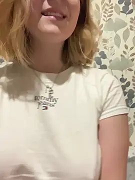 Snapshot of Nina_blain chatting on 15, 1, 2025 Nina blain online show from 15, 1, 2025