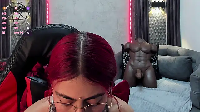 selene red  online show from 12, 3, 2025