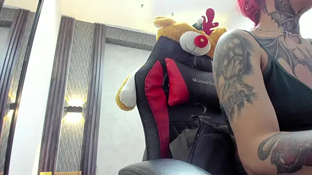 selene red  online show from 3, 4, 2026