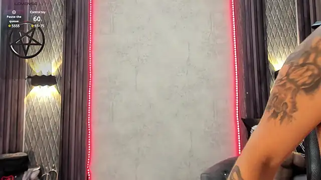 selene red  online show from 18, 3, 2025