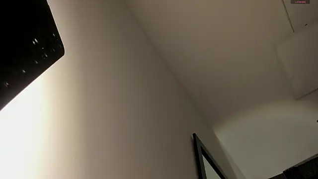 selene red  online show from 11, 11, 2025