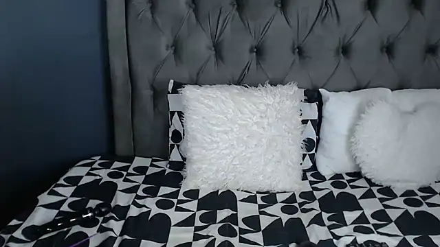 LOYAL SASHA online show from 14, 11, 2025