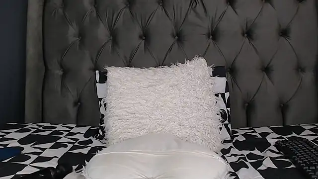 LOYAL SASHA online show from 15, 1, 2026