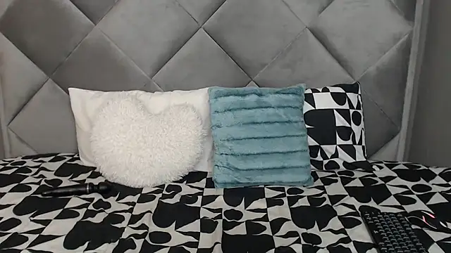 LOYAL SASHA online show from 18, 3, 2025