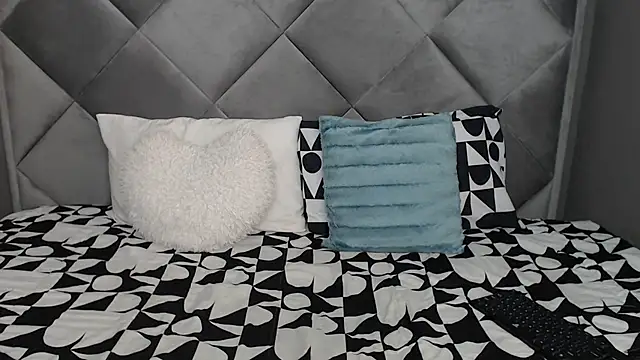 LOYAL SASHA online show from 10, 3, 2025