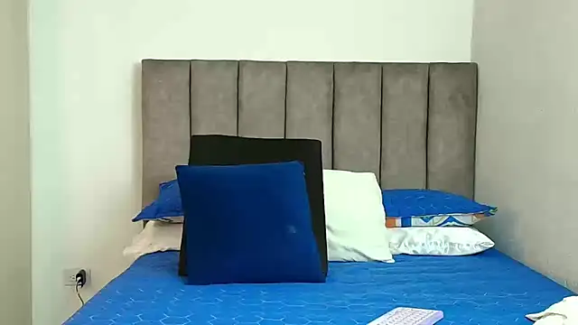 karina lewis  online show from 29, 10, 2025