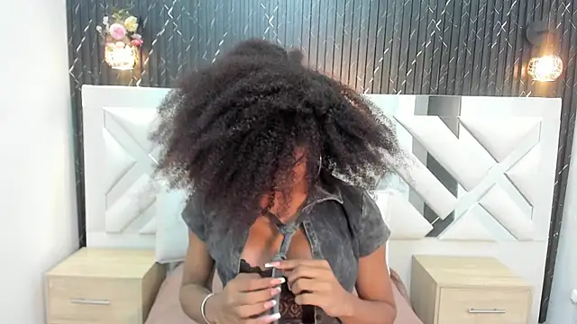 NaomiSteward online show from 18, 3, 2025