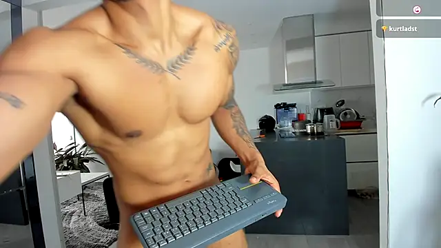 TROYWESLY- online show from 9, 11, 2025