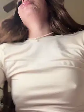 18petitewhitegirl online show from 20, 12, 2024