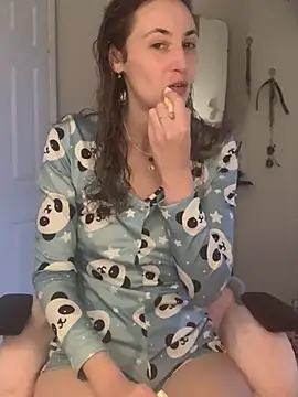 Littlelolo60 online show from 20, 1, 2025