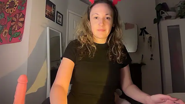 Littlelolo60 online show from 6, 2, 2026