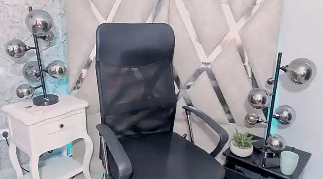 AnddieBaker online show from 2, 3, 2025