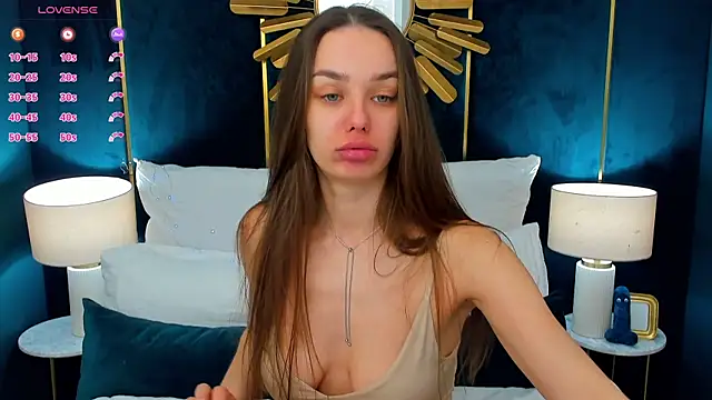 AprilWong online show from 21, 5, 2026