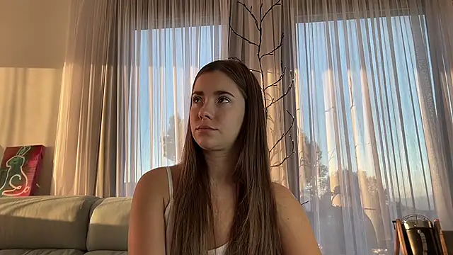 Mika Miller online show from 18, 11, 2025