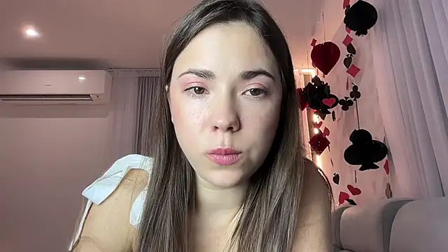 Mika Miller online show from 28, 4, 2026