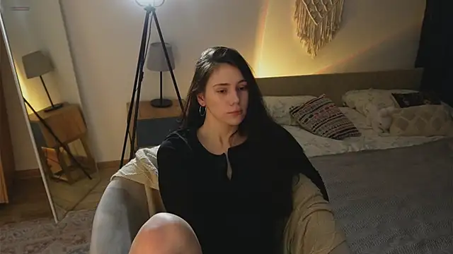 jennetdoll online show from 21, 10, 2025