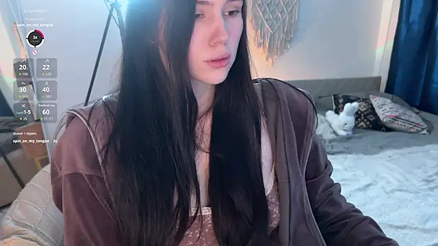 jennetdoll online show from 18, 9, 2025