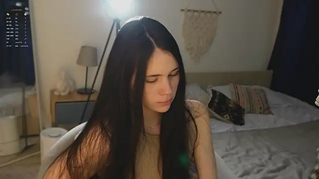 jennetdoll online show from 28, 11, 2025