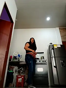 Victoria Red01 online show from 23, 9, 2025