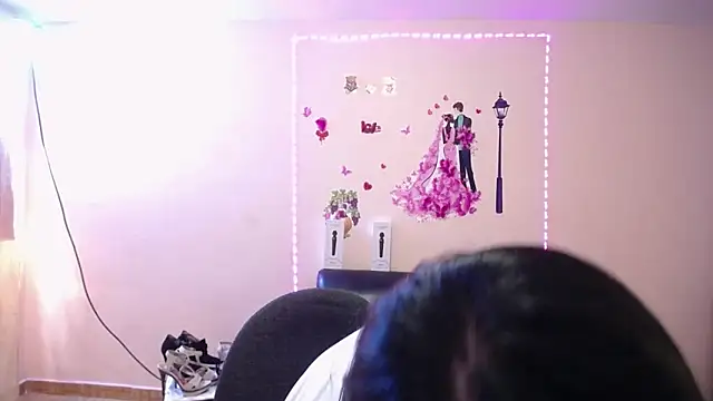 Victoria Red01 online show from 14, 1, 2025