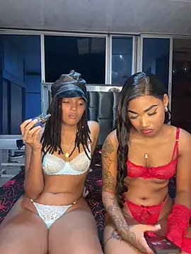 Lya-Kasandra online show from 23, 2, 2025