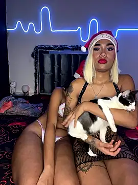 Lya-Kasandra online show from 5, 12, 2024