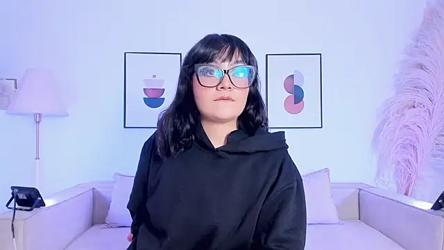 Snapshot of Sweet_Namii chatting on 6, 10, 2025 Sweet Namii online show from 6, 10, 2025