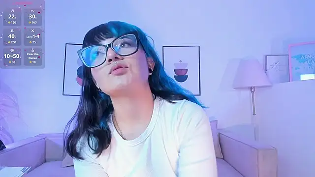 Snapshot of Sweet_Namii chatting on 10, 11, 2025 Sweet Namii online show from 10, 11, 2025