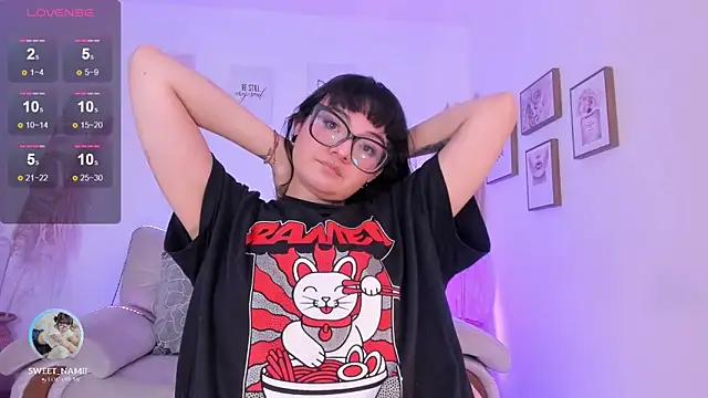 Snapshot of Sweet_Namii chatting on 24, 9, 2025 Sweet Namii online show from 24, 9, 2025