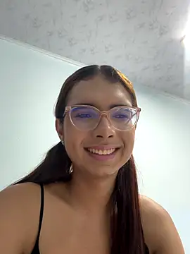 sara saenz99 online show from 1, 11, 2025